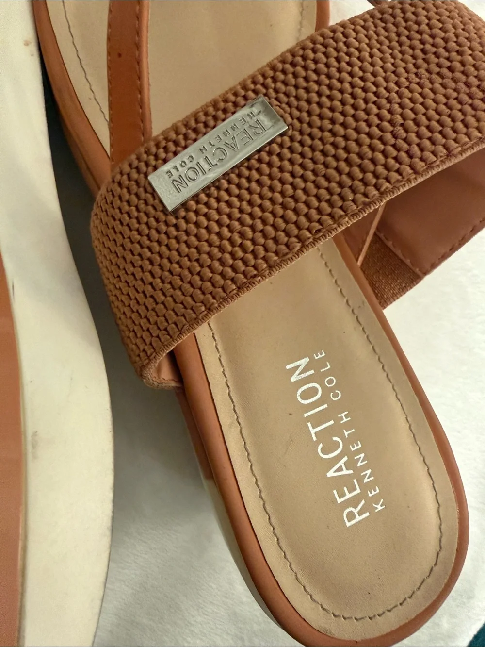 Kenneth Cole Reaction Women's Tan Brown Woven Strap Sandals